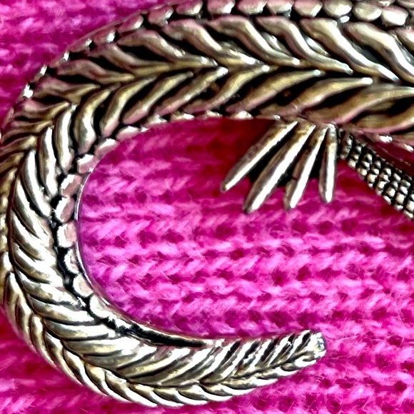 Vintage Silver Plated Salamander Brooch - Picture 4 of 11